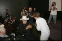 Tony Curtis reçoit le Grand prix spécial des Amériques